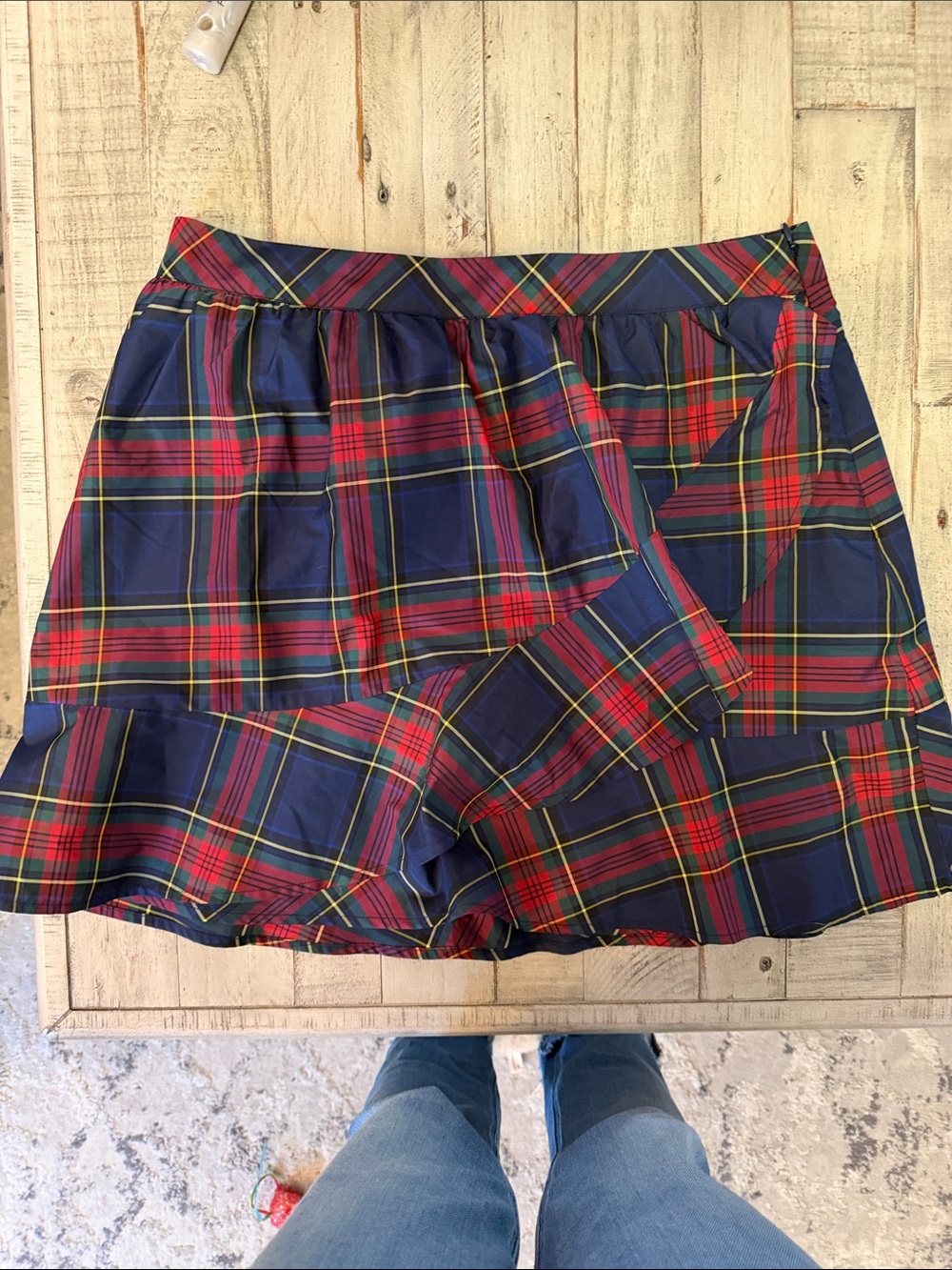 Vineyard Vines Navy and Red Plaid Skirt size 12